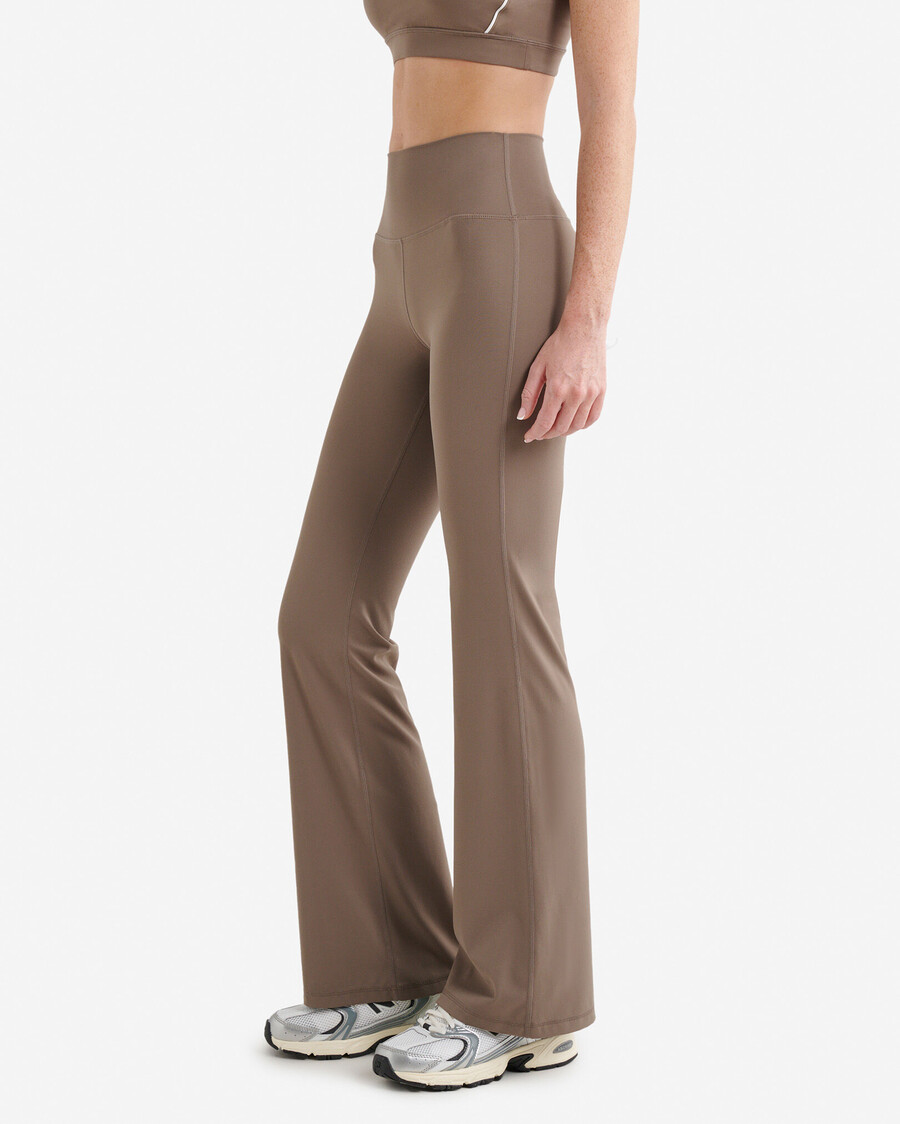 restore stretch flare legging