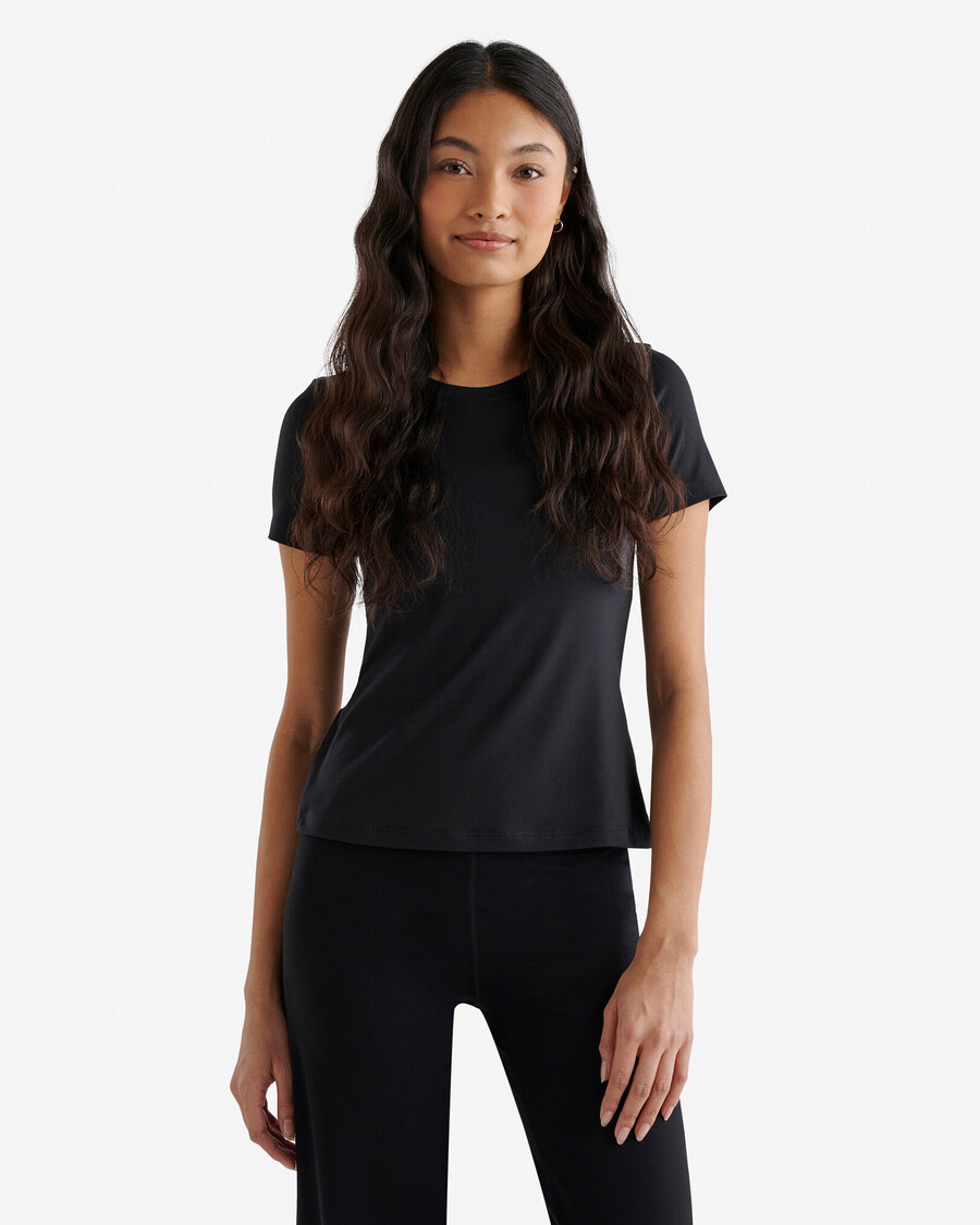 renew knit short sleeve t-shirt