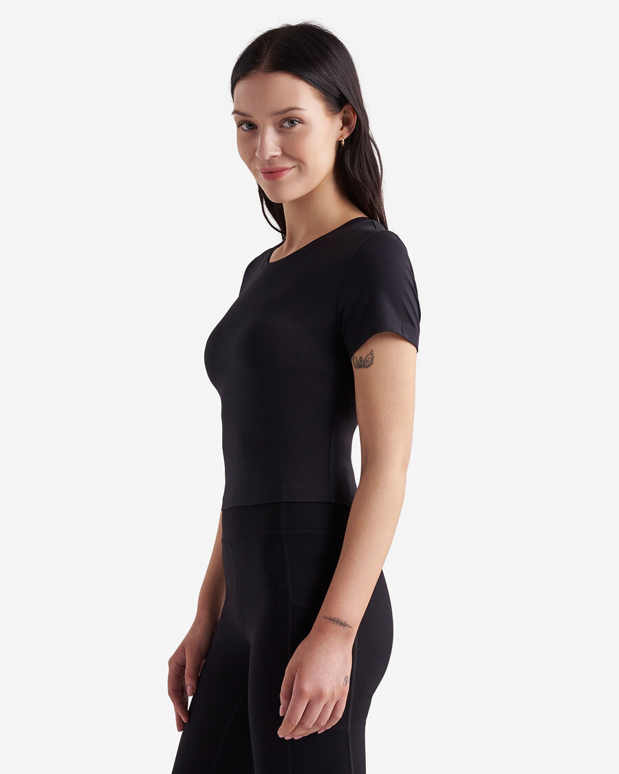 renew knit crop t-shirt