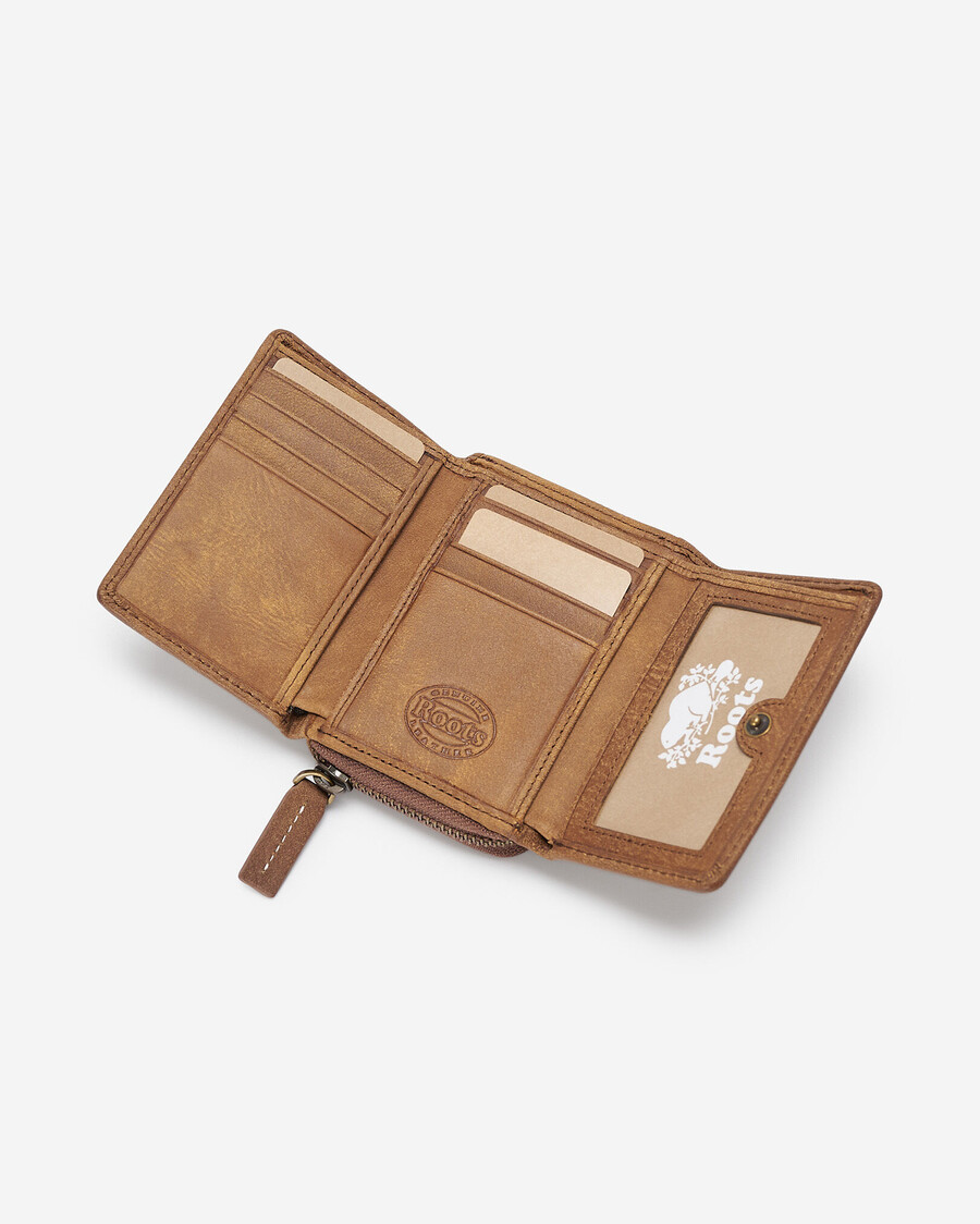 small trifold clutch tribe